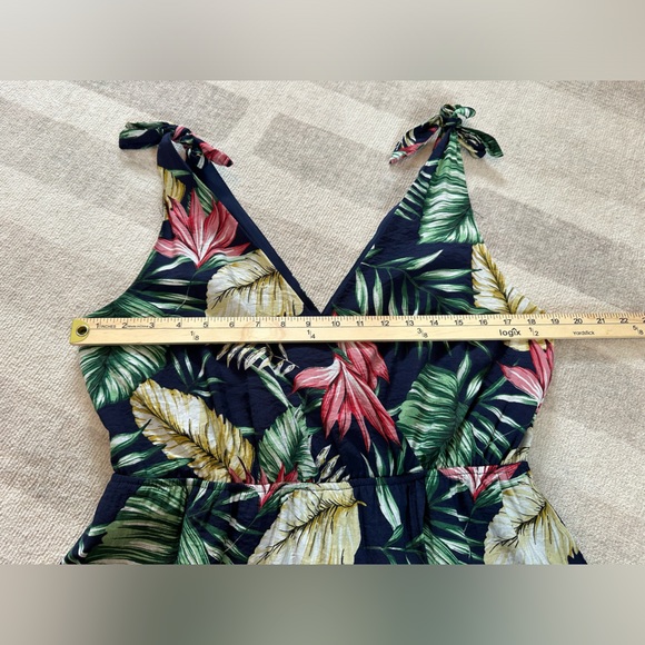 Superdown Penelope Palm Front Wrap Romper Navy (Size L) - Picture 8 of 9